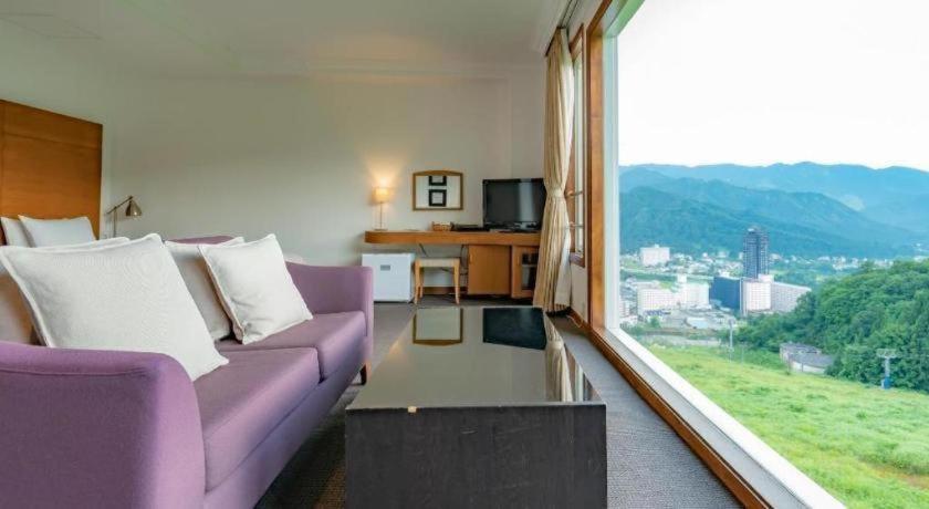 Sierra Resort Yuzawa Yuzawa  Eksteriør billede
